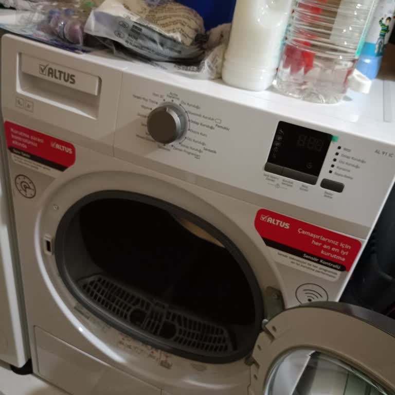 Kurutma Makinesi Nemli Çıkarıyor, Çözüm Bekliyoruz