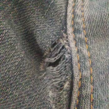 Colin's Pantolonun Kısa Sürede Deformasyonu
