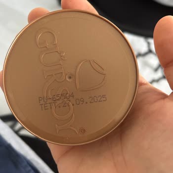 Çikolatanın İçinden Çıkan Şeffaf Madde Şaşkınlığı