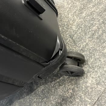 Mçs Çanta Valizlerinin Dayanıklılığı Hayal Kırıklığı Yarattı