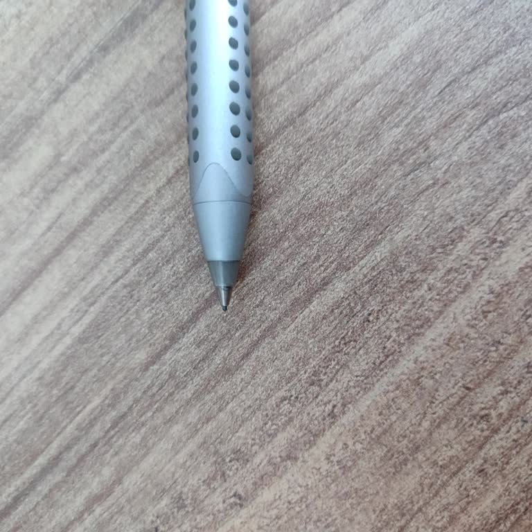 Faber Castell Kalemimde Kararma Ve Ses Sorunu