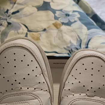 FLO'dan Aldığım Nike Ayakkabı 4 Ayda Deforme Oldu