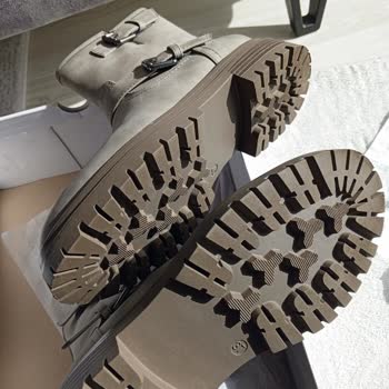 Deichmann'dan Aldığım Bot Ayağımı Acıttı, Değişim Talebim Reddedildi