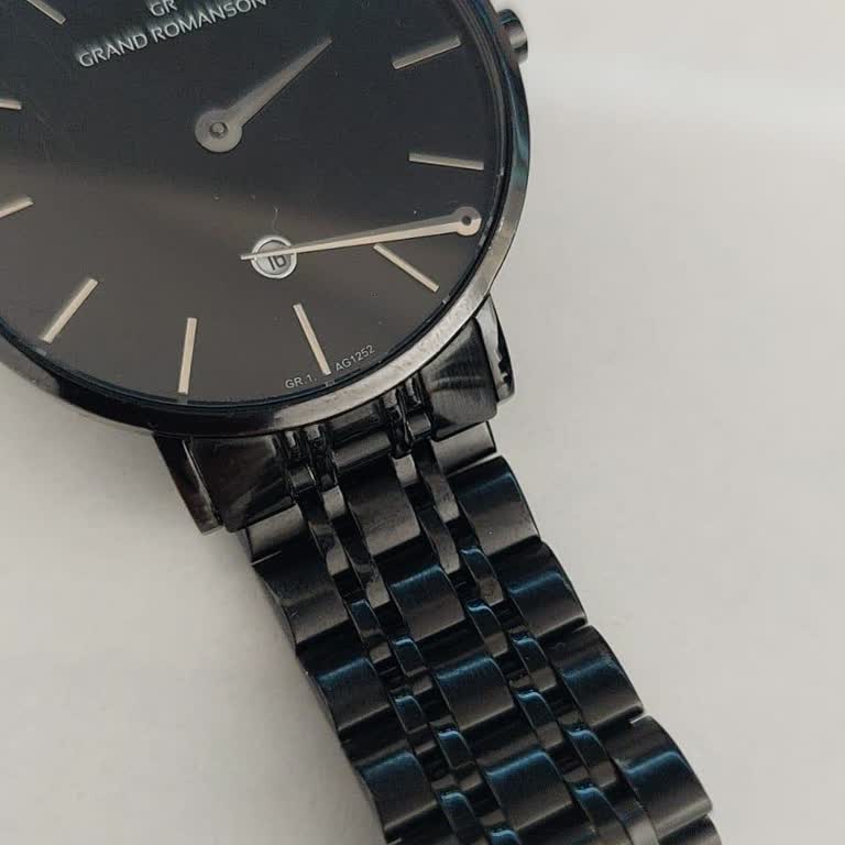 Gr Grand Romanson Saatin Sürekli Çıkan Yelkovanı