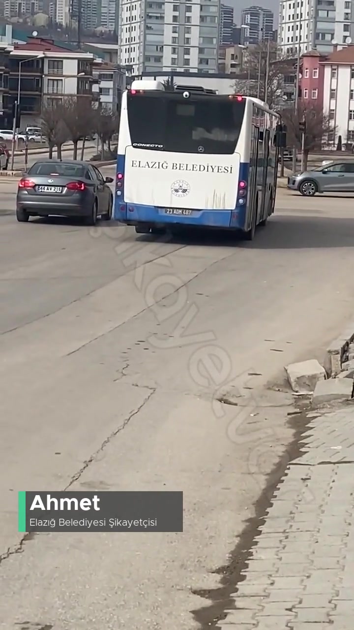 Elazığ Belediyesi Yolcu Otobüsleri Yolcu Almıyor Keyfine Göre! videonun kapak resmi