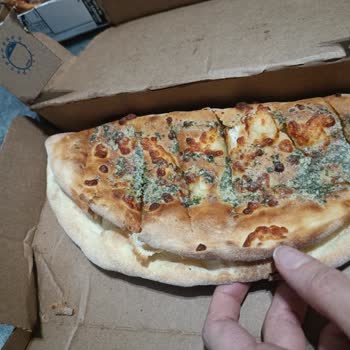 Domino's Pizza'da Kuru Ve Küçük Sipariş Hayal Kırıklığı