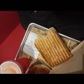 Öğrenci Menüsünde Yanlış Ürün Ve İlgisiz Hizmet