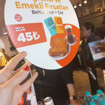 Öğrenci Menüsünde Yanlış Ürün Ve İlgisiz Hizmet