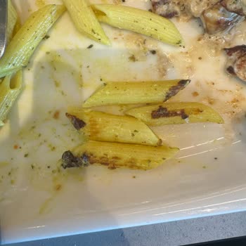 Tavuk Dünyası'nda Gıda Zehirlenmesi Tehlikesi