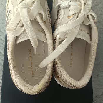 Tommy Hilfiger Mağazasında İade Ve Defolu Ürün Sorunu