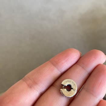 Pandora Bileklik Ve Charm Tutucu Renk Değişimi Sorunu