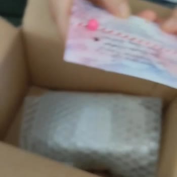 Çiçek Sepeti Tasarlanmış Fotoğraf Yerine Ucuz Bileklik Göndermiş!