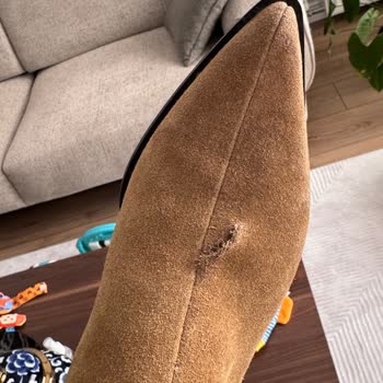 Zara'dan Alınan Deri Botun Kalite Sorunu