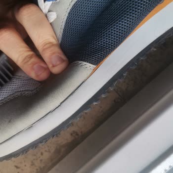 FLO Mağazasından Alınan Ayakkabının Garantisi Sorun Çıkardı