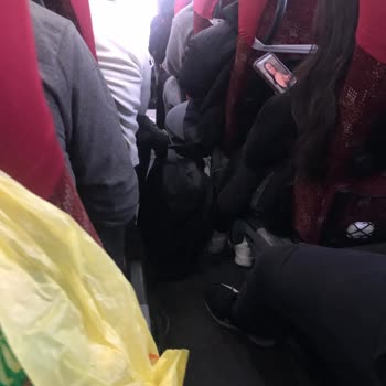 Pis Ve Sıkışık Yarım Otobüs Yolculuğu Kabusu