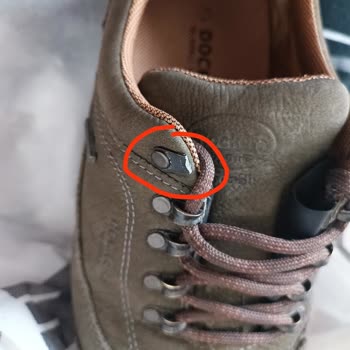 FLO Mağazasında Alınan Ayakkabının Kısa Sürede Hasar Görmesi