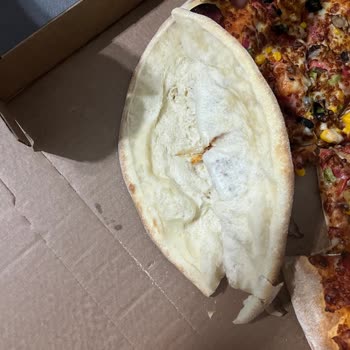 Çeşme Marina Domino's: Hijyen Ve Hizmette Büyük Hayal Kırıklığı