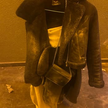 Milyon Performance Hall Kıyafetlerimiz Kirli Zarar Görmüş Şekilde Bize Geri Veriliyor