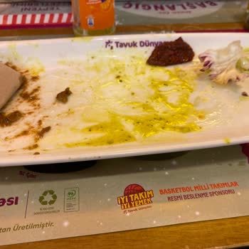 Arasta Park AVM Tavuk Dünyası'nda Hayal Kırıklığı