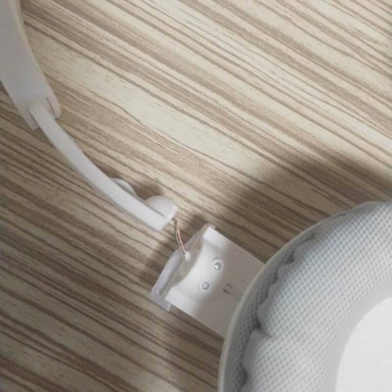 JBL Kulaklıkta Sağ Kulak Sorunu Ve Servis İletişim Eksikliği