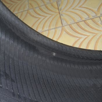 Yeni Aldığım Lastik Yolda Patladı, Can Güvenliğimiz Tehlikeye Girdi