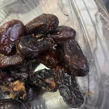 Güvenilir Sandığım Mağazadan Kurtlu Hurma Şoku