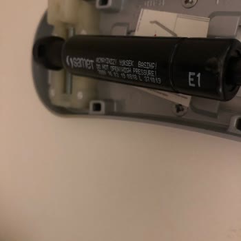 Dolap Kapağı Piston Arızasıyla Mücadele