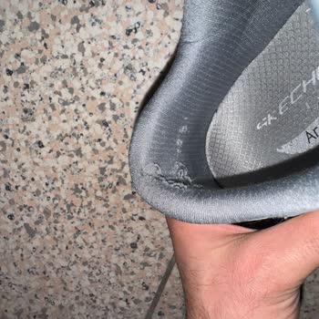 Skechers Ayakkabılarında Kalite Sorunu Ve Mağaza İlgisizliği