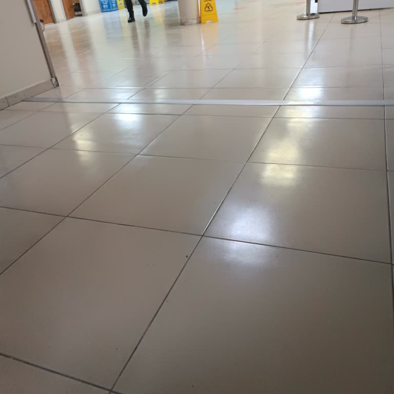 Poliklinikte Hayal Kırıklığı: Hizmet Eksikliği Ve Yüksek Ücret