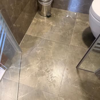 Sensitive Premium Kötü Hizmet Ve Temizlik Sorunlarıyla Dolu Bir Otel Deneyimi