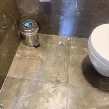 Sensitive Premium Kötü Hizmet Ve Temizlik Sorunlarıyla Dolu Bir Otel Deneyimi