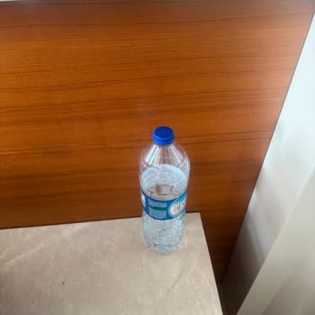 Sensitive Premium Kötü Hizmet Ve Temizlik Sorunlarıyla Dolu Bir Otel Deneyimi