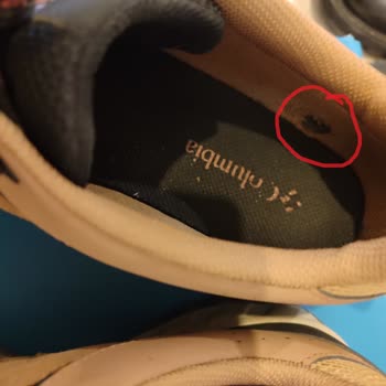 Columbia rissige Schuhe nach 1 Monat, Rücksendung als "Benutzerfehler" abgelehnt