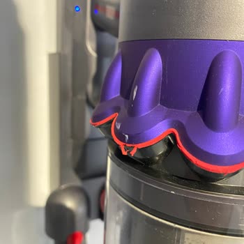 Dyson Süpürgemin Kalitesiz Malzeme Sorunu Ve Değişim Talebi