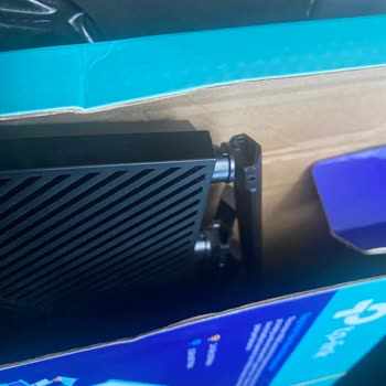 TP-Link Archer AX 55 Pro: Niedrige Geschwindigkeit und beschädigtes Gerät nach Service