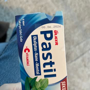 Nane Aromalı Pastilden Kıl Çıktı!