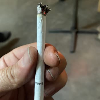 Parliament Sigara Kalitesinde Düşüş Ve Kötü Koku