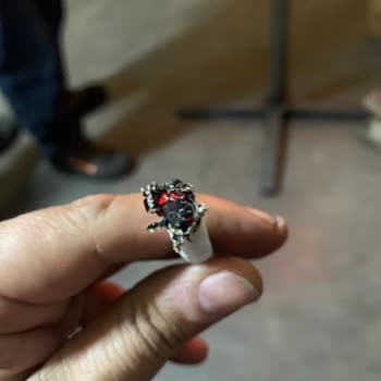 Parliament Sigara Kalitesinde Düşüş Ve Kötü Koku