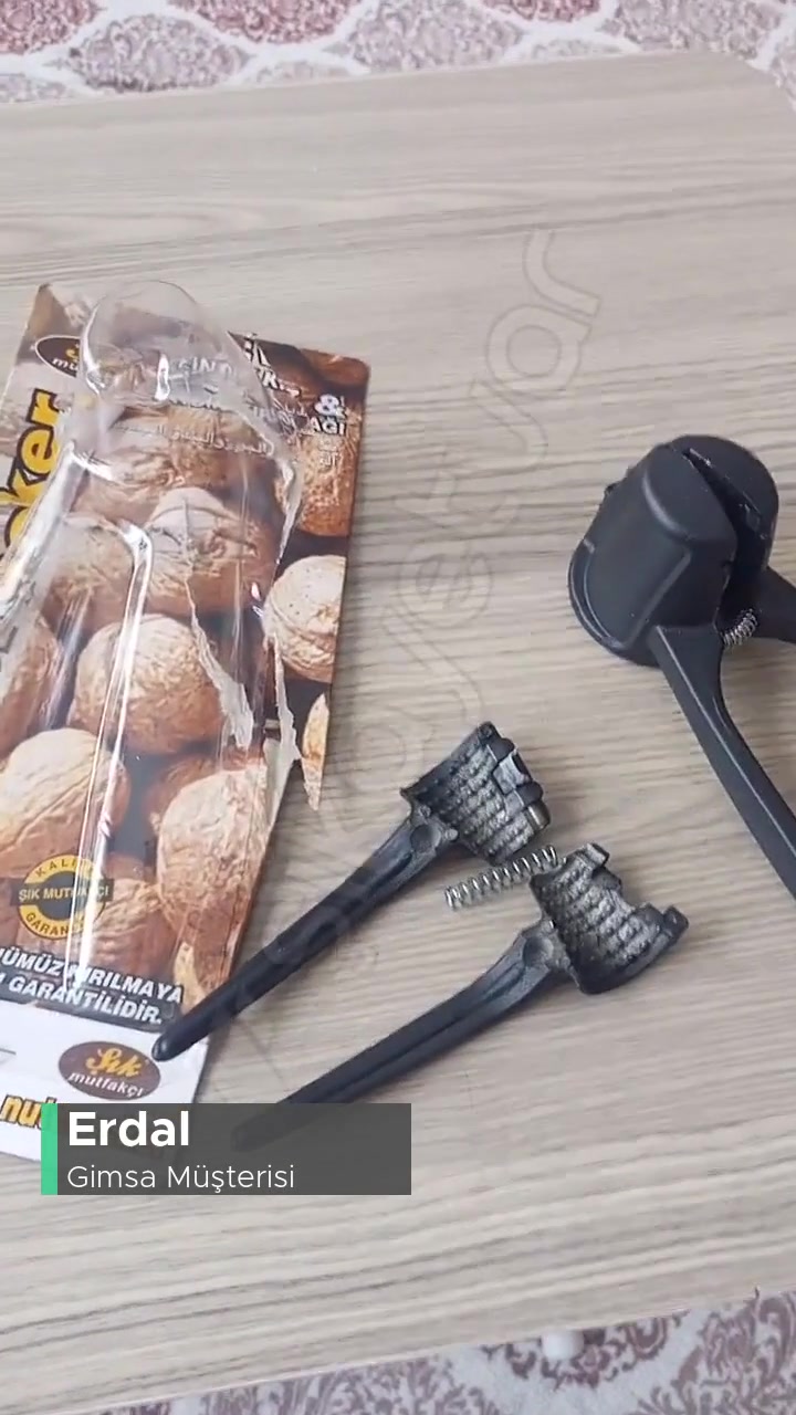 Gimsa Ceviz Fındık Kıracağı Tek Kullanımlık! videonun kapak resmi