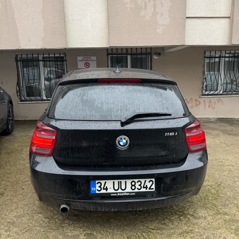 BMW 1.16i Stop Lambası Sorunu: Ücretsiz Onarım Beklentisi