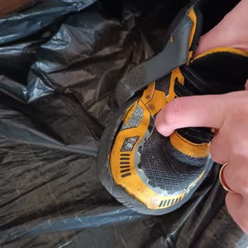 Makinede Yıkanabilir Ayakkabı Fiyaskosu: Skechers Müşteri Hizmetleri Hayal Kırıklığı