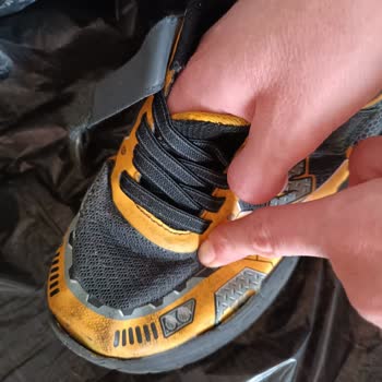 Makinede Yıkanabilir Ayakkabı Fiyaskosu: Skechers Müşteri Hizmetleri Hayal Kırıklığı