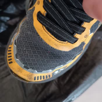 Makinede Yıkanabilir Ayakkabı Fiyaskosu: Skechers Müşteri Hizmetleri Hayal Kırıklığı
