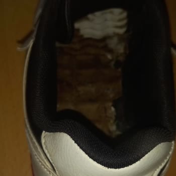 FLO Mağazasından Aldığım Spor Ayakkabının Deformasyonu