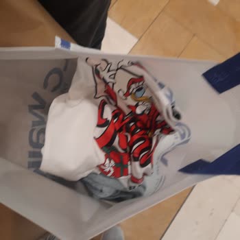 İzmir Optimum LCW Mağazasında İlgisizlik Ve Sorunlar