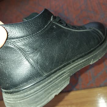 Su Geçiren Ayakkabı Ve İlgisiz İnceleme Süreci