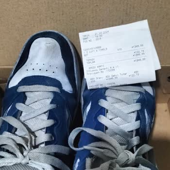 Reebok Ayakkabıda Erken Yırtılma Sorunu