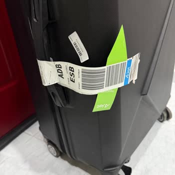 AJet Damaged My Luggage After Flight – How Will My Loss Be Compensated?