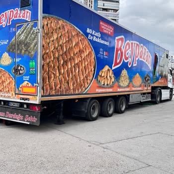 Sitemizin Önünde İstenmeyen Satıcılar Ve Çevre Kirliliği