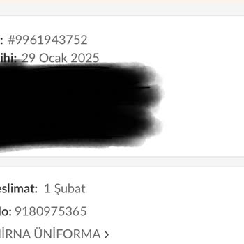 Simirna Üniforma Elindeki Yanlış Ürünü Bekletiyor